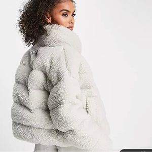 Nike ThermaFit City Sherpa Jacket NWT Size Large